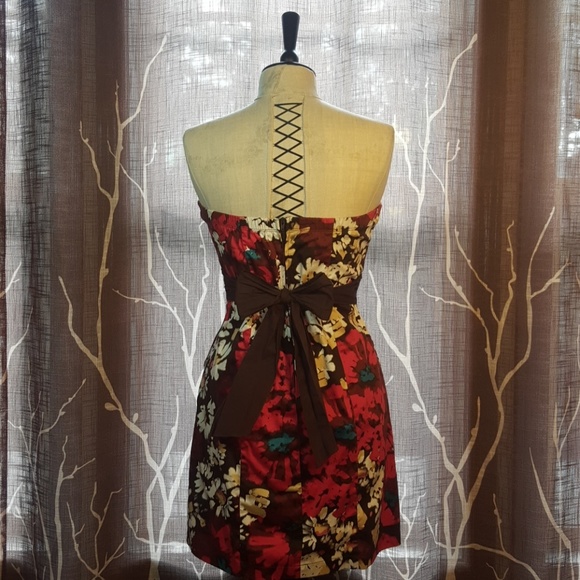 Trixxi Strapless Floral Pleated Dress - Picture 3 of 7